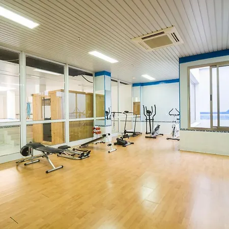 Апартаменты New Zafiro Centro Sta Cruz, Wifi&gym